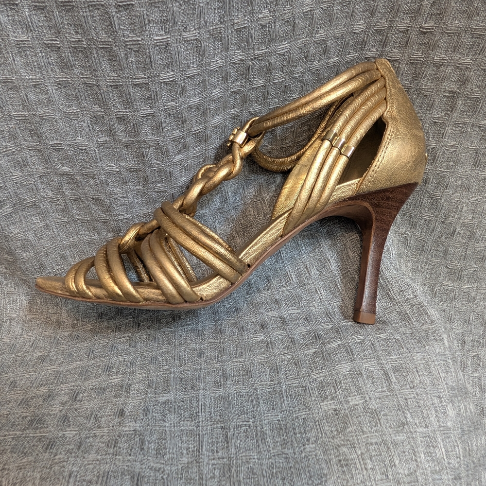 Tory Burch Gold Metallic braided Sandals 7W